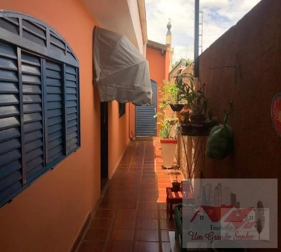 Casa à Venda - Centro